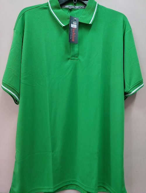 Áo thun lớn có bâu