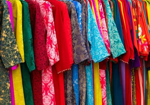 May Áo Dài Siêu Tốc 3 Giờ: Xu Hướng Thời Trang Cận Tết Bùng Nổ Tại TP.HCM